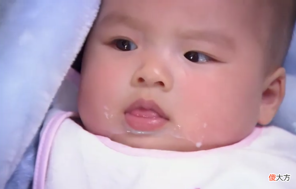 0-6月龄宝宝，有几个阶段最难带，学会5招，熬过去妈妈就轻松了