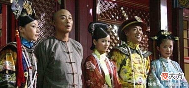 【爱历史】乾隆禅位不禅权，退位后做了3年太上皇，这三年他都做了些什么？