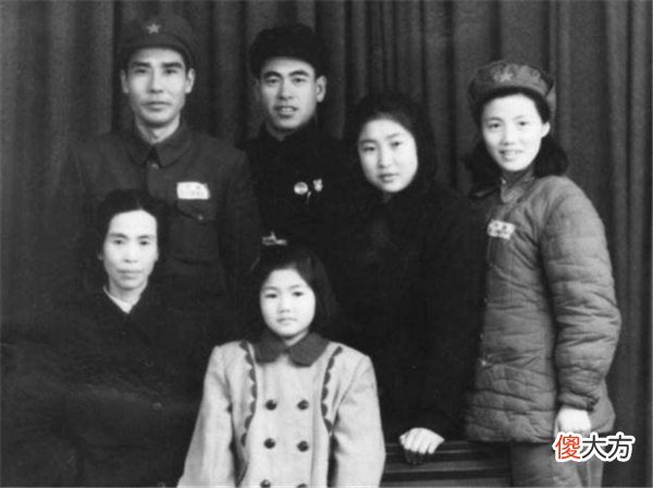 【历史故事】毛主席视察沈阳时，得知贺子珍没工作，问叶子龙：怎么没安排
