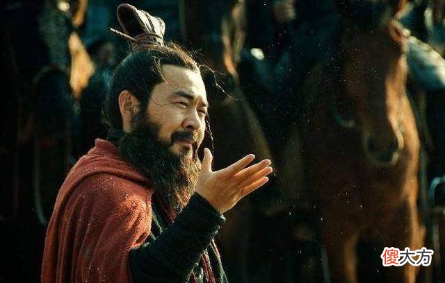 【爱历史】夏侯惇不善战，曹操为何一直重用他，即使屡战屡败也在所不惜？