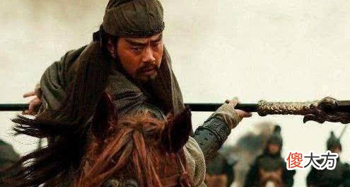 【爱历史】放眼三国，谁能击败许褚呢？且往下看
