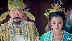 【历史故事】小孩爬上龙椅，皇帝问他：天子好当吗？小孩凭四字保命，最终登基