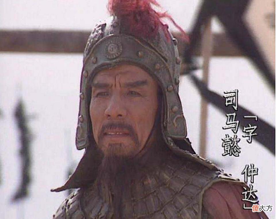 【爱历史】央视三国演义中，空城计时，诸葛亮弹琴为何会断弦？