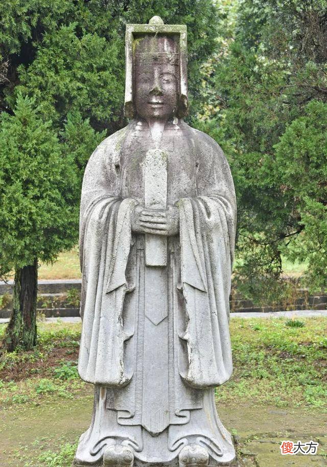 【历史故事】在这座不起眼的小城里，为什么会有一座世界遗产帝王陵？