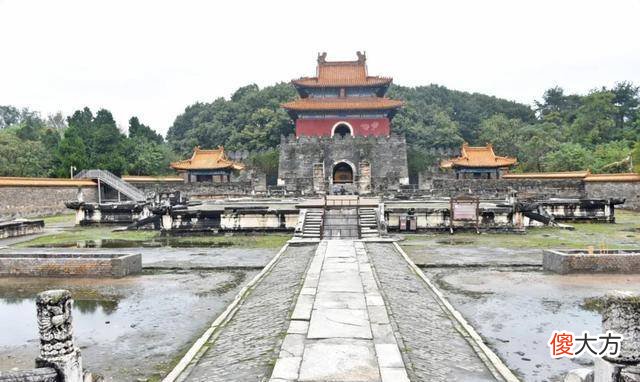 【历史故事】在这座不起眼的小城里，为什么会有一座世界遗产帝王陵？