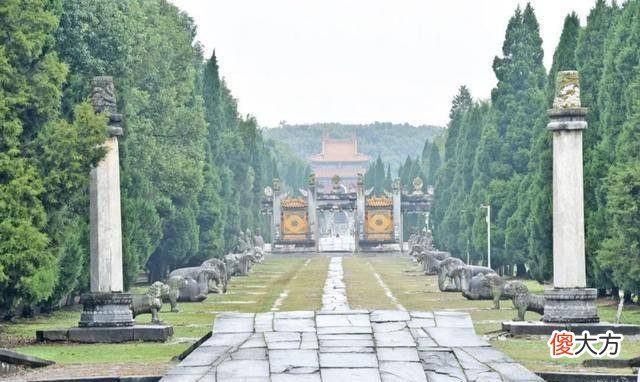 【历史故事】在这座不起眼的小城里，为什么会有一座世界遗产帝王陵？