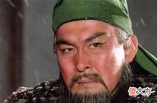 【历史故事】为何关羽的雕像，大多都是双眼紧闭？老木匠：谁敢让他睁开眼？