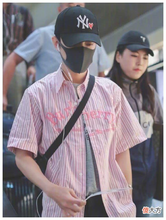 【就爱时尚】《陈情令》中的“宝男孩”肖战，时尚的组合裹上了无数粉！