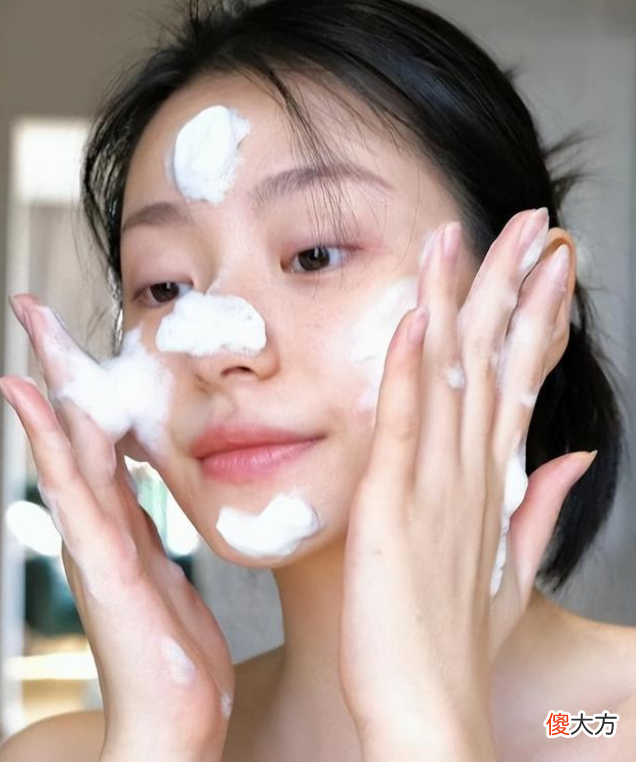 【时尚一点】建议女生：不管多懒出门也要化个“基础妆”，4个步骤简单还漂亮