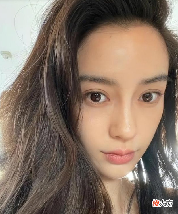 【时尚一点】建议女生：不管多懒出门也要化个“基础妆”，4个步骤简单还漂亮