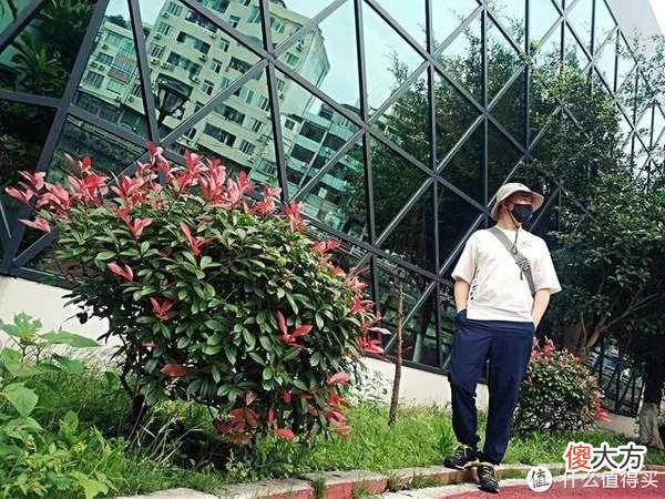 【就爱时尚】为了夏日清爽，我选了渔夫帽、宽松圆领短袖和轻薄速干裤