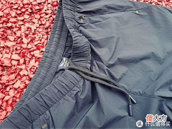 【就爱时尚】为了夏日清爽,我选了渔夫帽、宽松圆领短袖和轻薄速干裤