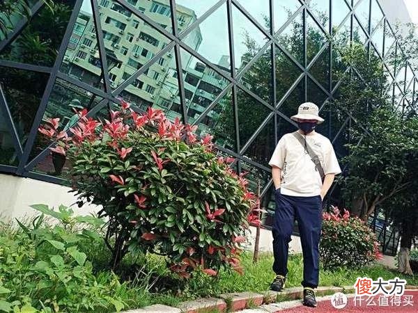 【就爱时尚】为了夏日清爽,我选了渔夫帽、宽松圆领短袖和轻薄速干裤