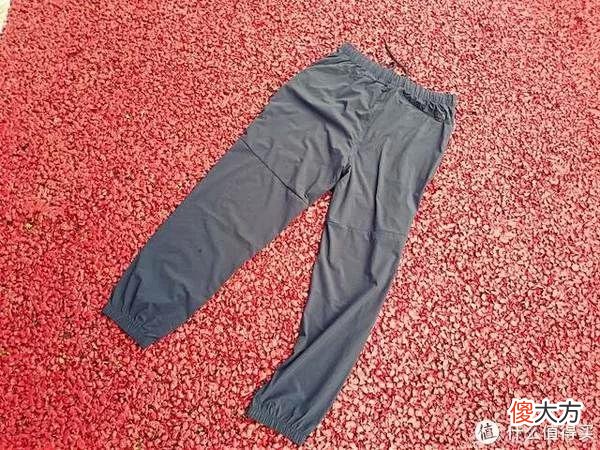 【就爱时尚】为了夏日清爽,我选了渔夫帽、宽松圆领短袖和轻薄速干裤