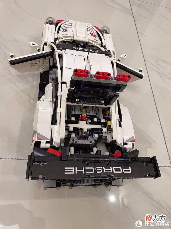 【就爱时尚】LEGO 篇四十二：6岁宝宝也能搭建的千粒级车模—乐高机械组保时捷911赛车42096华丽定妆