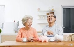 “有妈在，我才敢生孩子”，28岁选择丁克，她的经历引发2点讨论