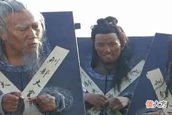 【历史故事】开国第一功臣李善长：弱小版萧何，未能激流勇退，最终招致祸患！