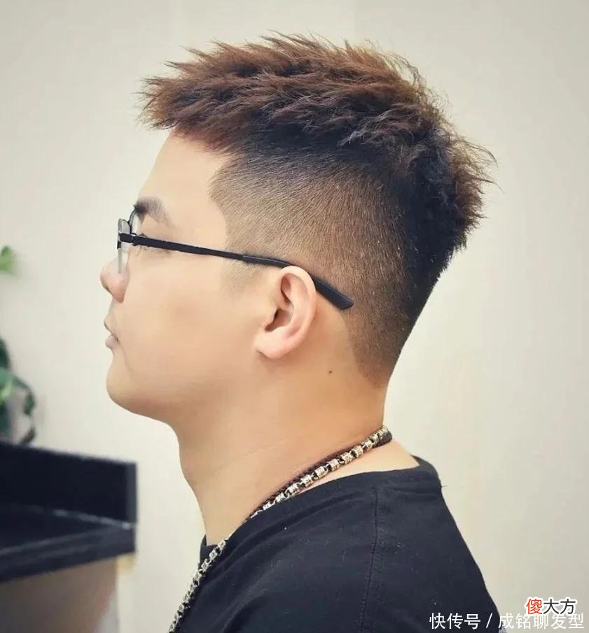【时尚一点】头发稀少适合什么发型？10款时髦大气的流行发型，既显发量又有型