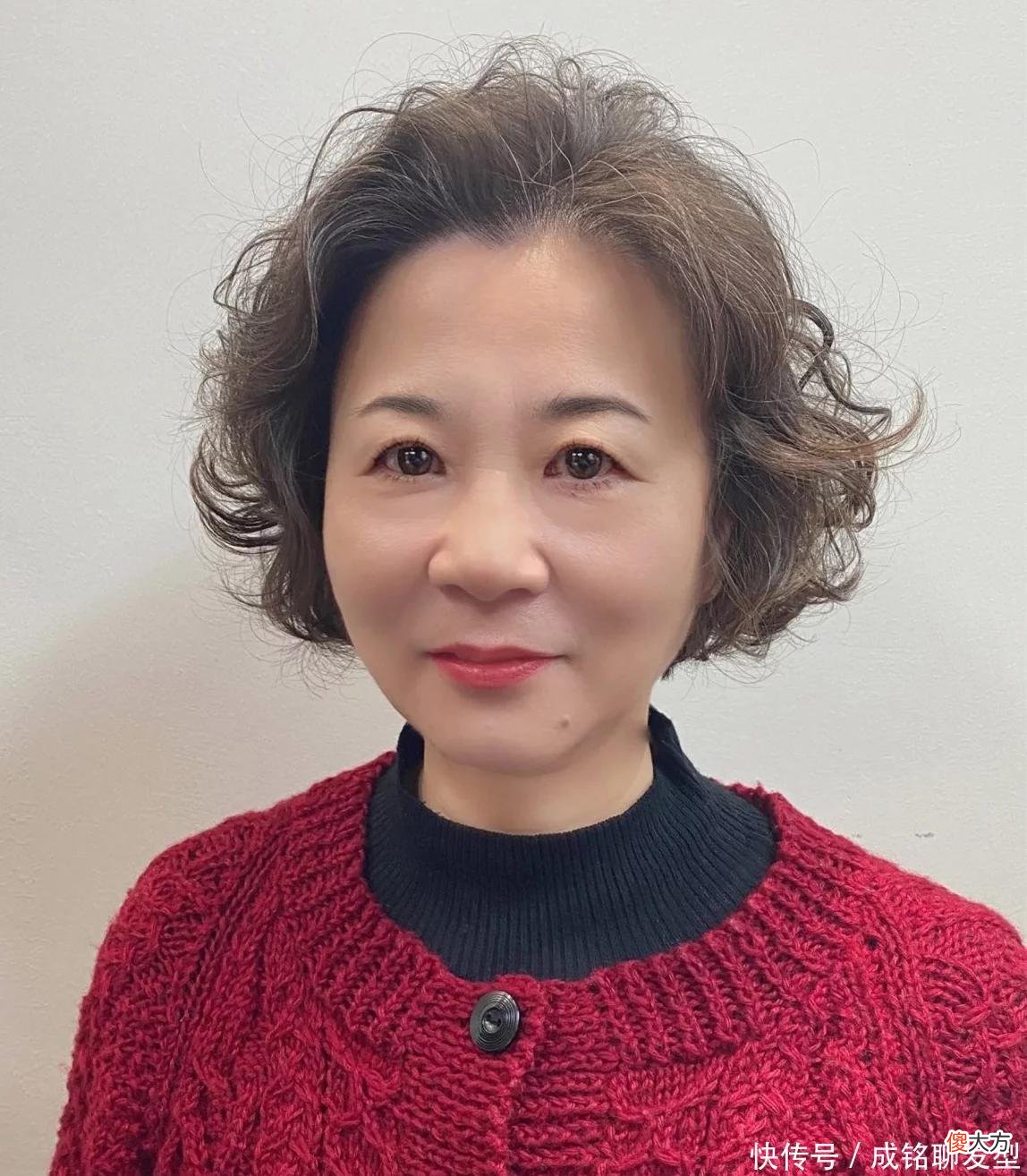 【时尚一点】头发稀少适合什么发型？10款时髦大气的流行发型，既显发量又有型