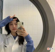 【就爱时尚】26岁周雨彤私服穿搭大秀美腿，集美们学起来学起来