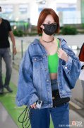 【时尚一点】杨丞琳婚后穿衣风格变了，从甜美变成衣酷飒