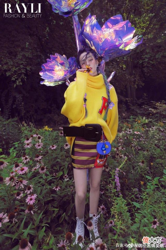 【就爱时尚】迪丽热巴新发型挑染紫麻花辫，挑染紫麻花辫，美得像个精灵