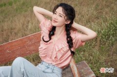 【时尚一点】李沁：法式桔梗风，甜美又可爱，你值得拥有！
