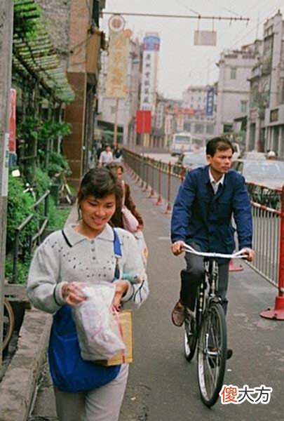 【历史故事】1988年中国罕见老照片:图7是男人的梦想、图8大家都经历过