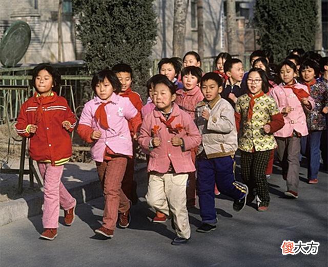 【历史故事】1988年中国罕见老照片:图7是男人的梦想、图8大家都经历过