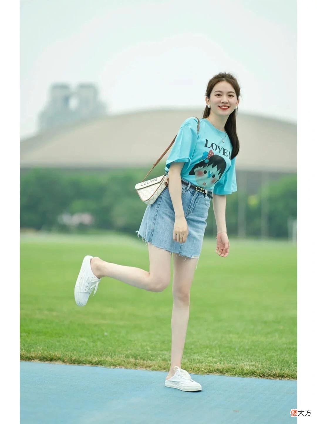 【就爱时尚】奔三奔四的女人夏日穿搭指南,有这5套就够了,让你穿出高级感