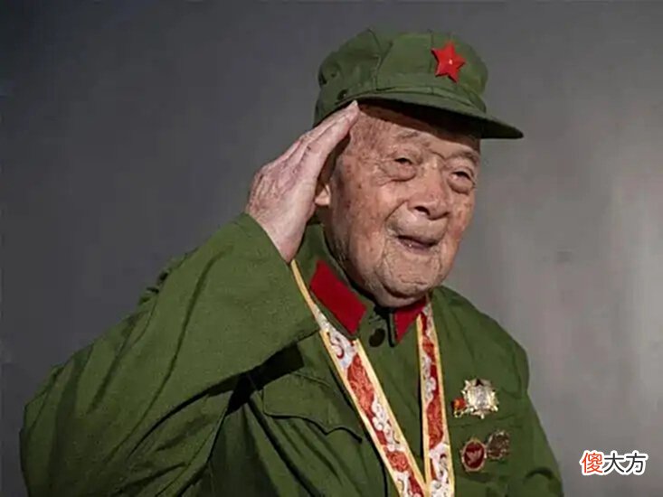 【爱历史】一等功臣隐藏身份36年，被发现后反应令人泪目：国家又需要我了吗