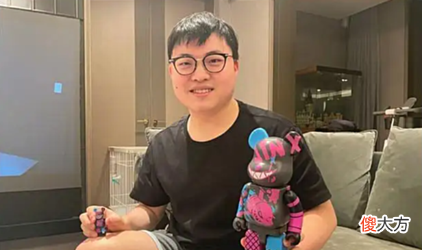 【游戏世界】Uzi夏季赛休息，原来是喜得一子？奥咪咪向粉丝分享喜悦！