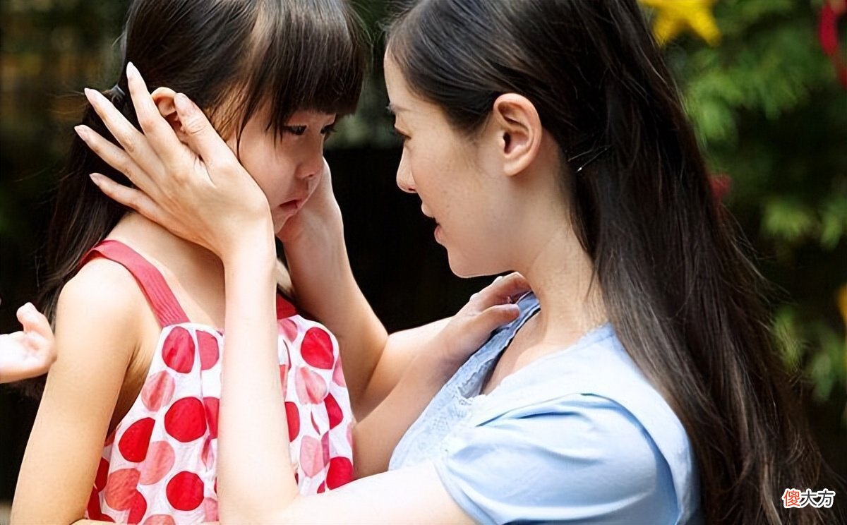 孩子动辄就又哭又闹，打一顿还是讲道理？4步教孩子化解情绪