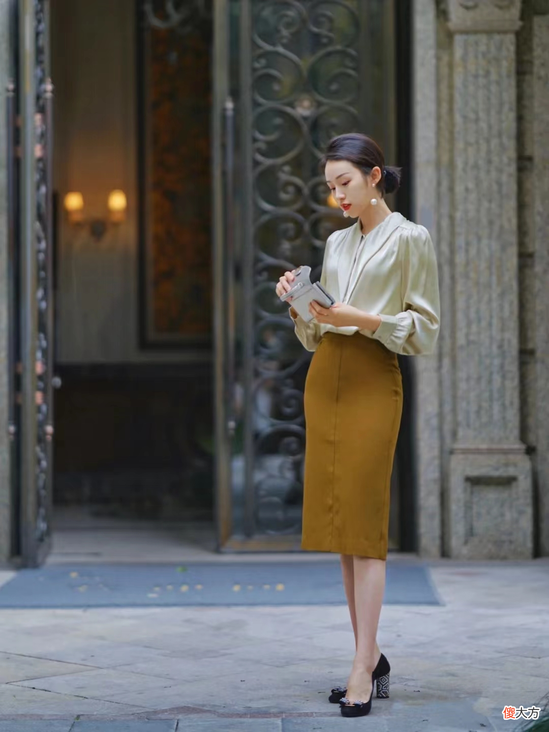 【时尚一点】过了35岁的女人，这样穿才高级