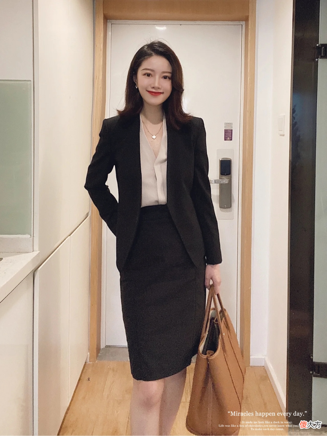 【时尚一点】过了35岁的女人，这样穿才高级