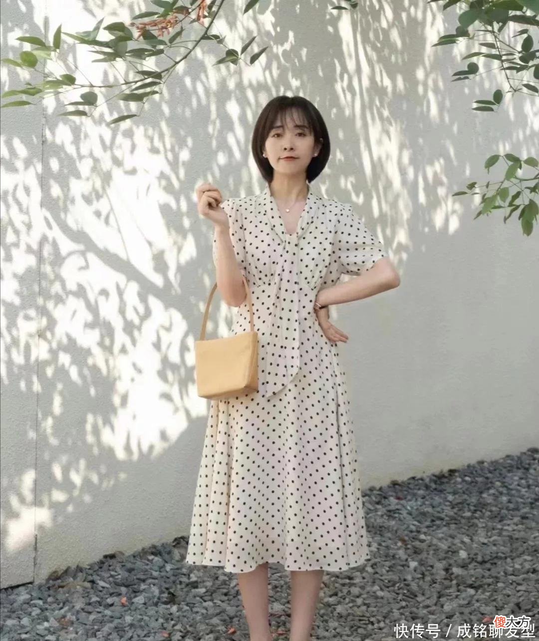 【就爱时尚】40+的女人可以照搬的夏季穿搭，时尚减龄显气质，轻松穿出高级感