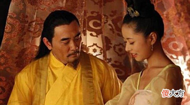【历史故事】皇帝后继无子终日苦恼，相士给他指一丑陋宫女，不久生下一代霸主！