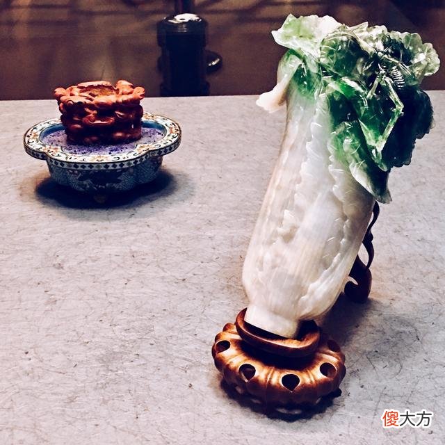 【历史故事】台北故宫镇宫之宝，价值千亿的翡翠白菜，有着怎样坎坷的皇家故事