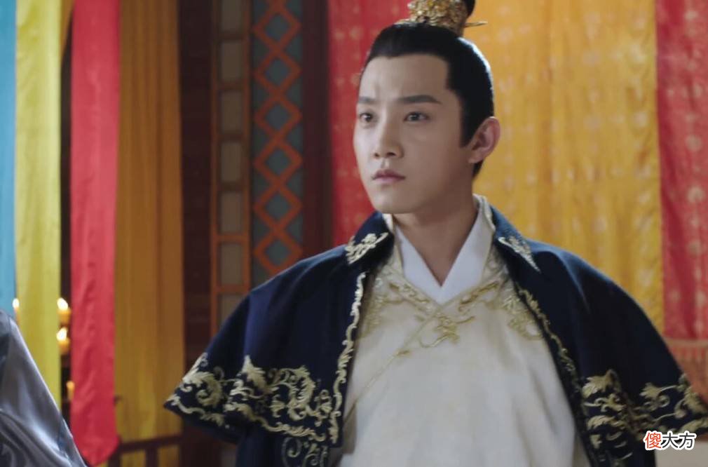 【时尚一点】男明星撞衫也是一大奇观，张彬彬温润如玉