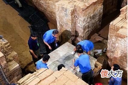 北京考古挖开“魔王坟”，却发现了难以解释的东西，专家：穿越？