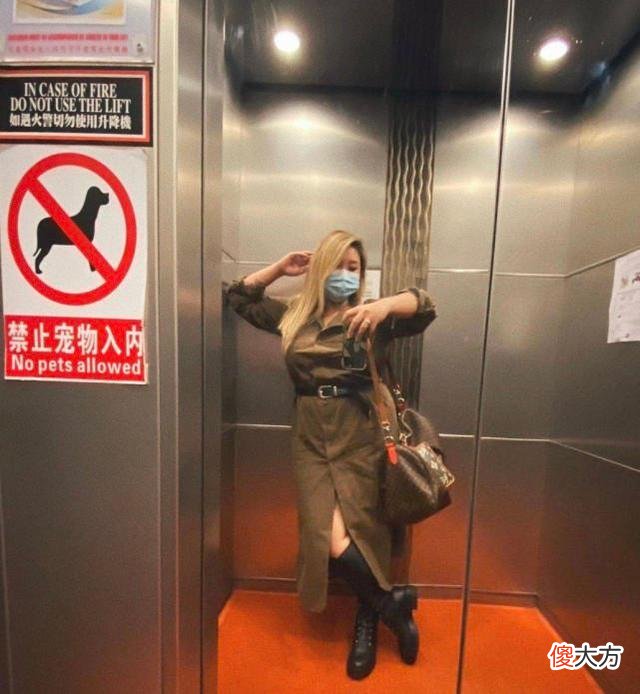 【时尚一点】郑欣宜出席活动，利落的层次感短发，整个人看起来丰满有魅力！