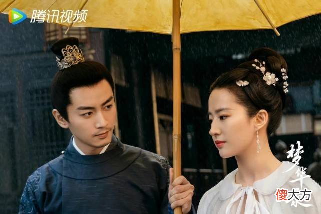 【就爱时尚】为什么直角肩穿古装，在惊艳感上却不如溜肩的身材？
