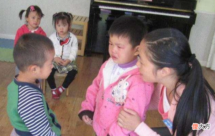 孩子到了“可怕的两岁”，三个毛病不能惯，不然吃苦的就是娃