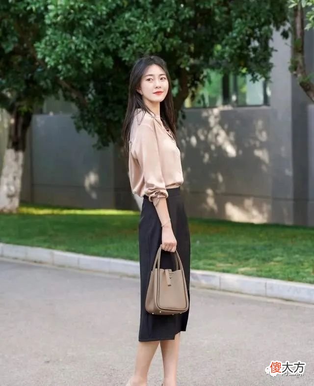 【就爱时尚】你还在纠结穿什么服装吗？可以选择衬衫穿搭，精致不挑人