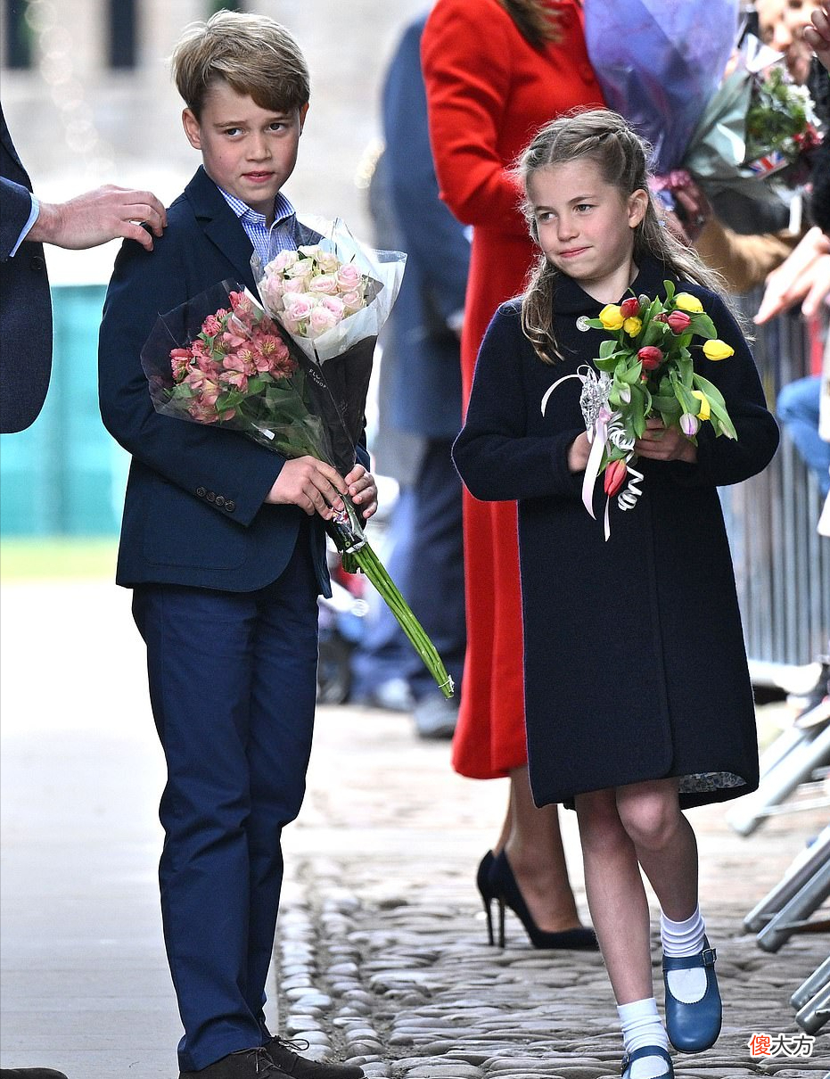 【就爱时尚】夏洛特公主成“王室形象纠察员”!管完弟弟管哥哥,淑女穿搭好美