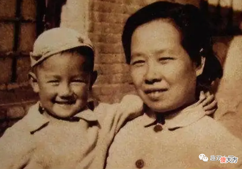 【历史故事】毛主席的小儿子毛岸红，从小跟父母失散，后来到底找到了没有？