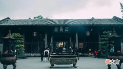 【爱历史】诸葛亮是臣，为何在成都祠庙里抢了君主刘备的风头？