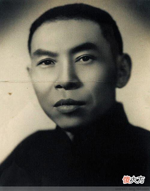 【爱历史】杜月笙善于识人于微末,曾与一个赌徒结拜,6年后靠他称霸上海滩
