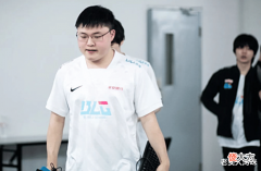 【游戏世界】“UZI第一,Deft入选”!外媒评选5大无冕之王选手,RNG小虎上榜