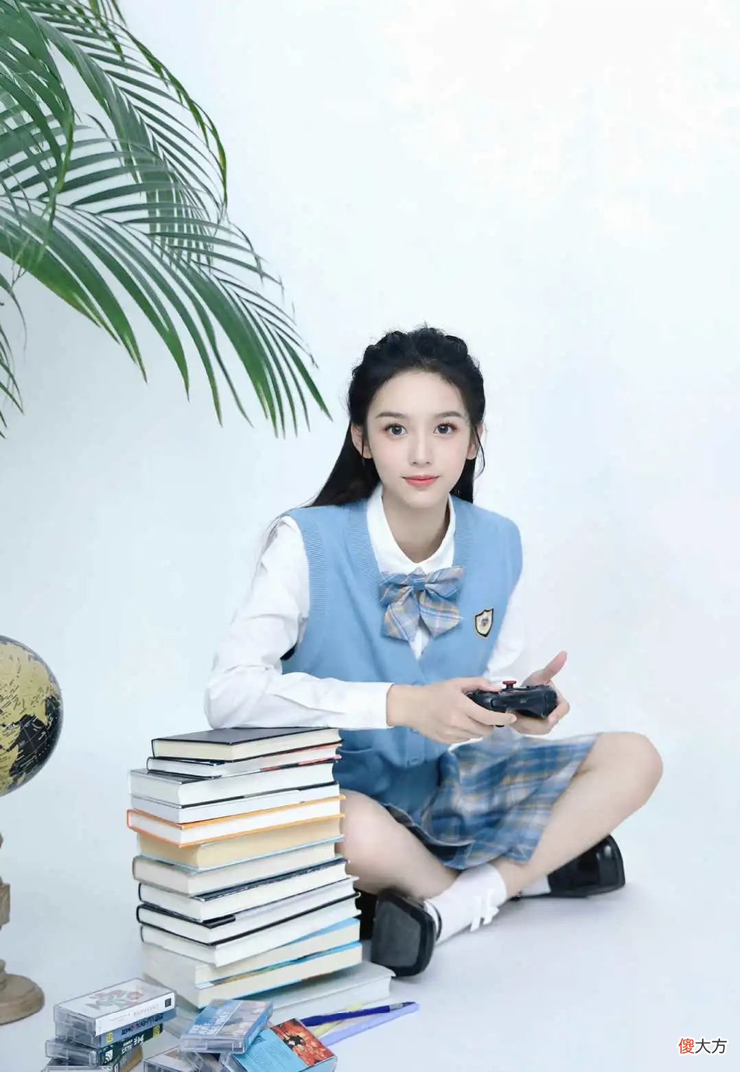 【时尚一点】清新又减龄的学院风穿搭，不仅时髦还美！周也穿出了高级感